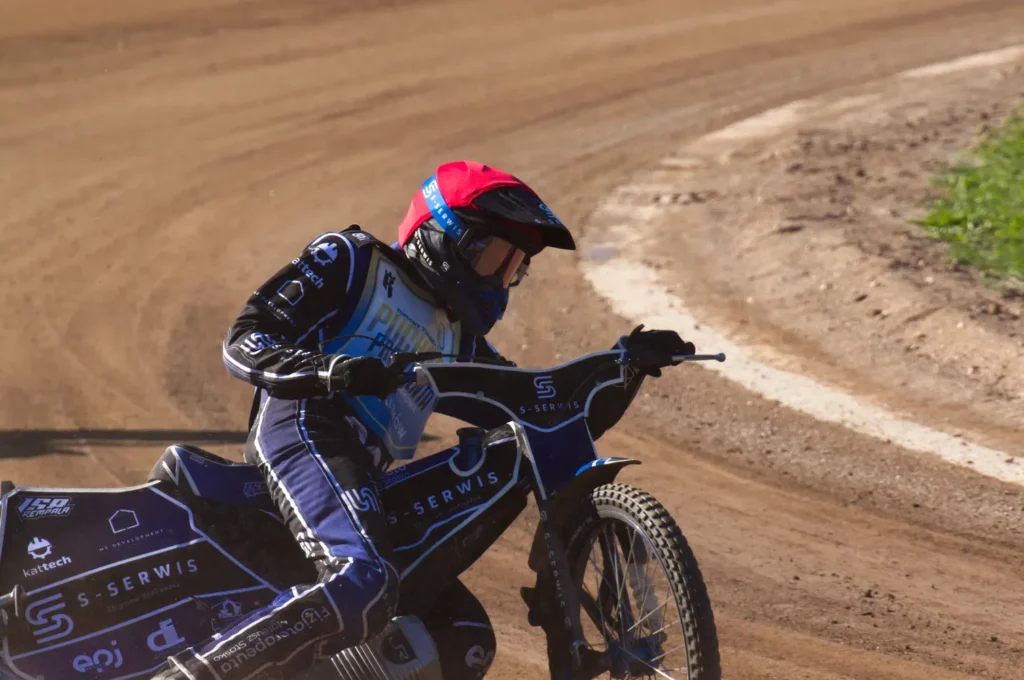 IMG_20250920_15272080