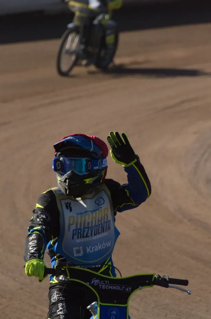 IMG_20250920_15330810